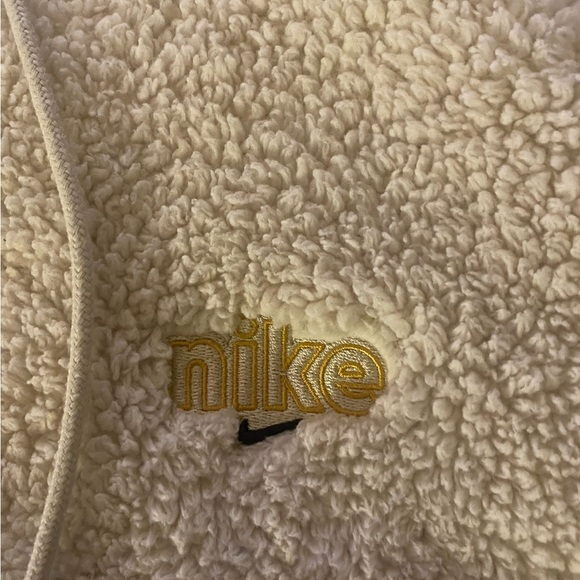 Nike, Adult Medium, Off-White - Picture 2 of 6